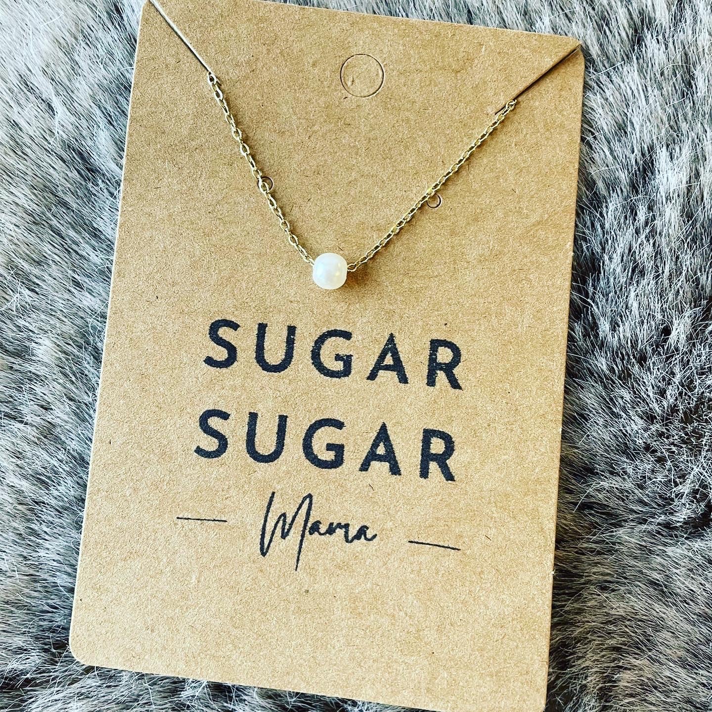 Minimalist Pearl Necklace